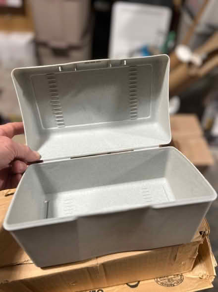 Photo of free Small plastic box (Kanata Lakes/Beaverbrook) #2
