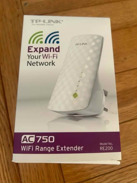 Photo of free WiFi range extender AC 750 (Aldwick PO21) #1