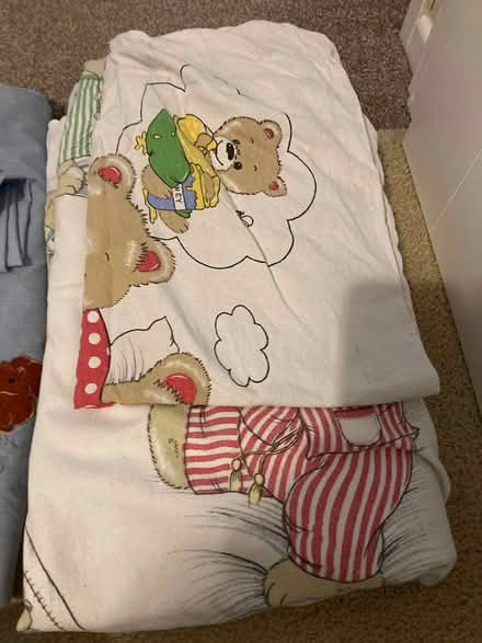 Photo of free Single bedding (Thorney Leys OX28) #1