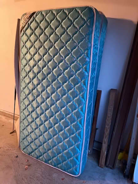 Photo of free 3 Twin beds mirrors, queen bed set (Ada Michigan) #2