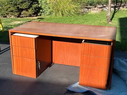Photo of free Large desk (Pinecliff Lake) #2