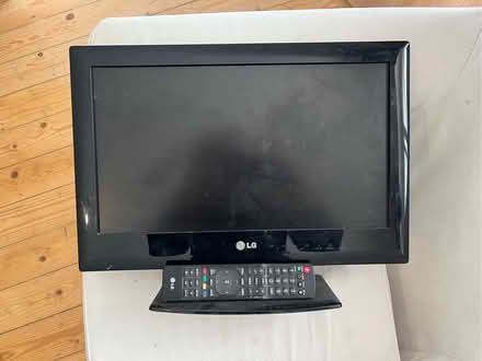 Photo of free LG 19” flat screen TV (Upper Wolvercote OX2) #1