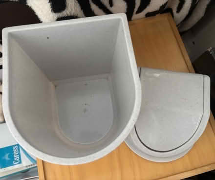 Photo of free Small grey bathroom bin (Lemsford AL8) #2