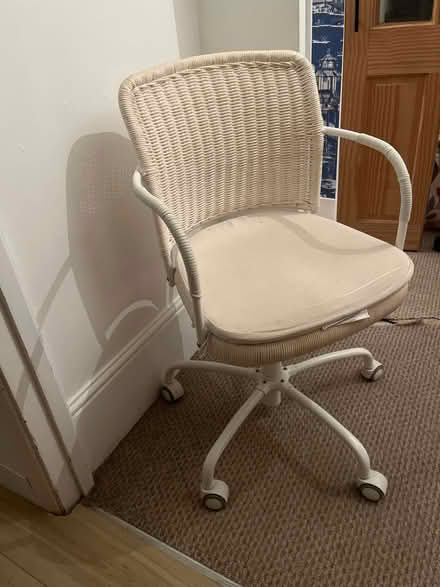 Photo of free White office chair (CR7) #1