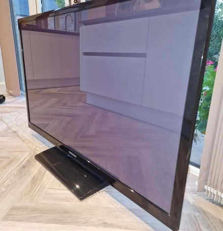 Photo of free Samsung 55" slim TV and its own stand (Dunston LN4) #1