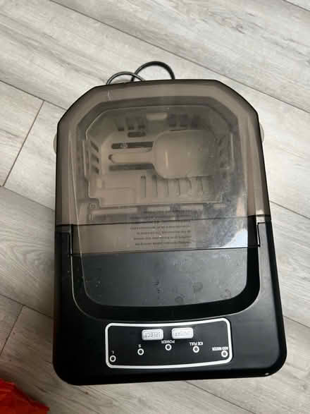 Photo of free Ice maker (NW10) #1