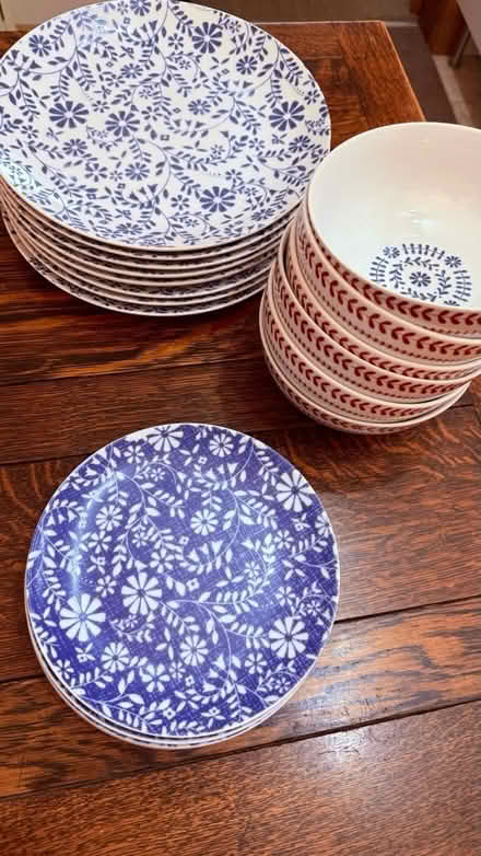 Photo of free Crockery (Holbrook DE56) #1