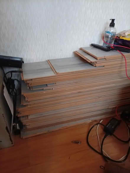 Photo of free Laminate flooring (LS16 tinsill) #1
