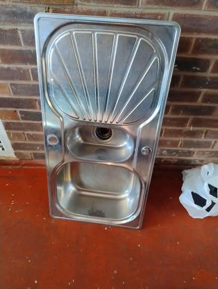 Photo of free 1.5 stainless steel sink (Stretford M32) #1