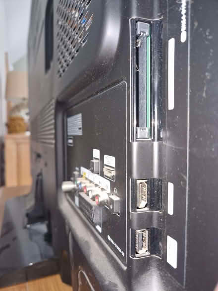 Photo of free Samsung 55" slim TV and its own stand (Dunston LN4) #2