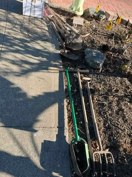 Photo of free gardening tools (Redwood City) #1