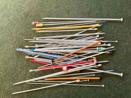 Photo of free Assorted knitting needles (BA15 Bassetts Pasture) #1
