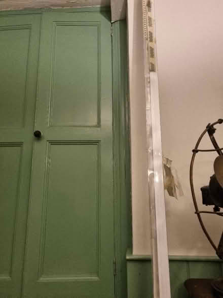 Photo of free 5m long plastic curtain rail unused. (New Hinksey OX1) #2