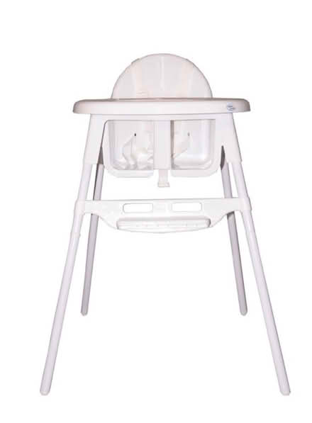 Photo of free Bebe 2 in 1 high chair (RH12) #2
