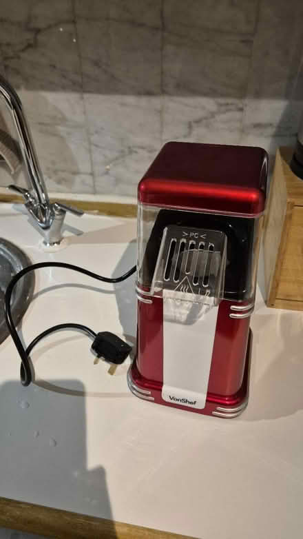 Photo of free Popcorn maker, new (SE16) #1