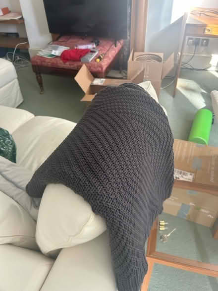 Photo of free Knitted throw/blanket (Hampstead Heath/Belsize Park) #1