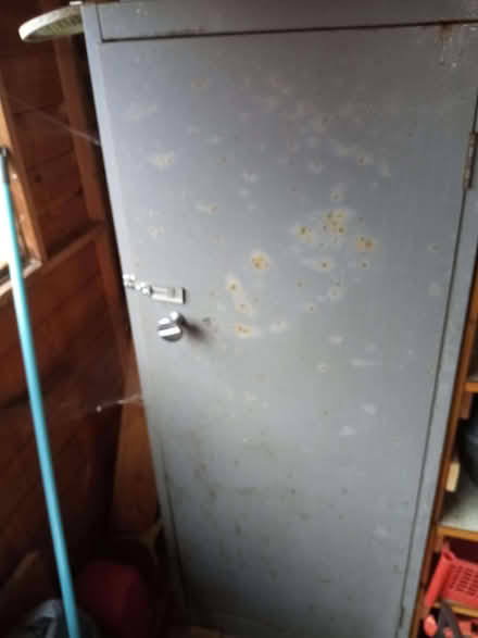 Photo of free Metal cabinet (Wheatley OX33) #1