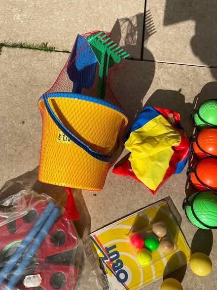 Photo of free A variety of beach toys (Groby LE6) #4