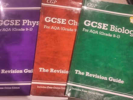 Photo of free GCSE revision books (Cambridge, CB5) #1