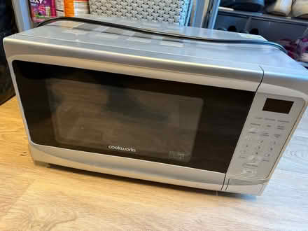 Photo of free Microwave (Stretton, East Staffordshire) #1