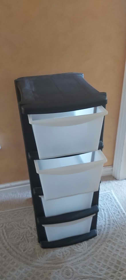 Photo of free Drawer unit (Cam GL11) #1