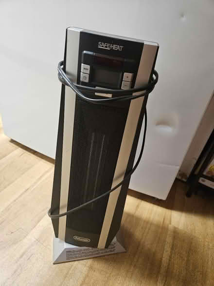 Photo of free DeLonghi heater (Fair Oaks and Wolfe) #1
