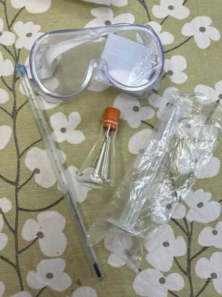 Photo of free Chemistry equipment - clean unused (Ruislip UB10) #1