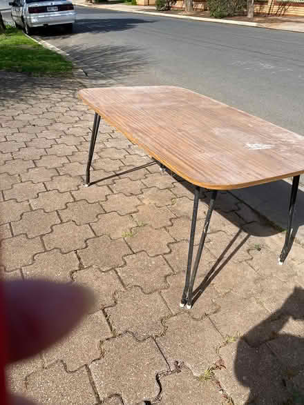 Photo of free Table (Klemzig) #1