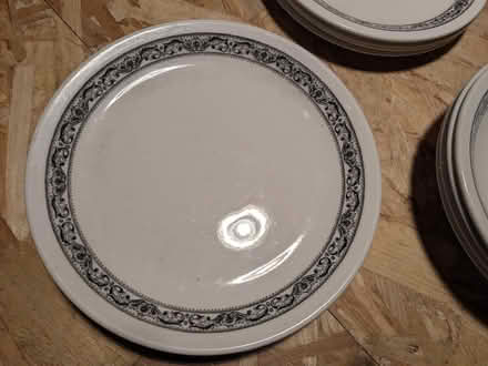 Photo of free Plate/bowl set (GU11) #2
