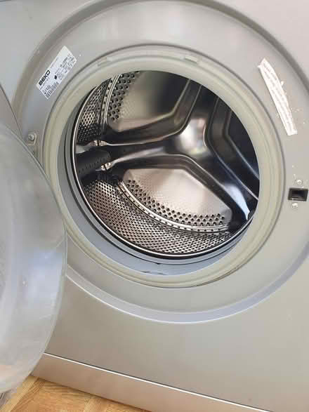 Photo of free Washing machine (Havant PO9 3NY) #3