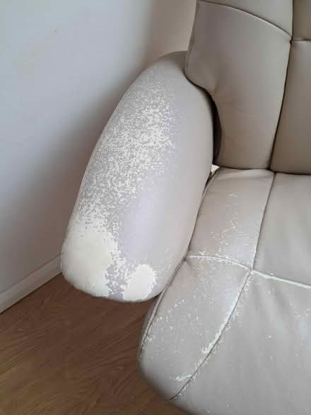 Photo of free 2 xSwivel recliners with stools (North Abingdon OX14 3) #3