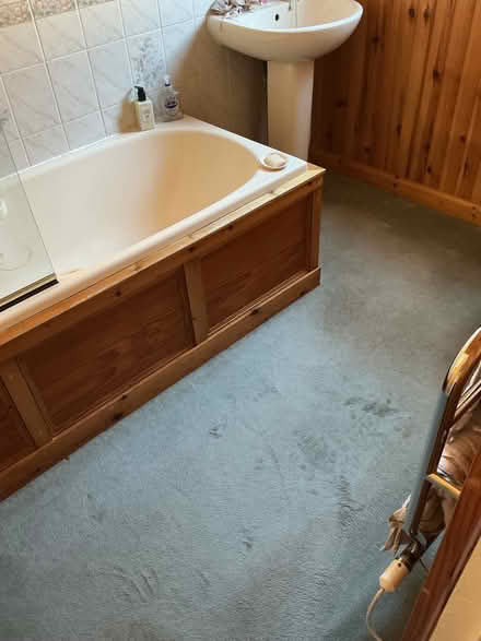 Photo of free Used bathroom carpet, washable, + new offcut. (Dysart KY1) #1