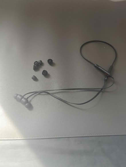Photo of free Beats Bluetooth in-ear headphones (Stoneham, Near Montvale Ave) #2