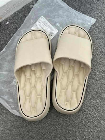 Photo of free All size 8 (Wheatley Bracknell RG12) #1