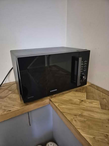 Photo of free Microwave not working (BR8) #1