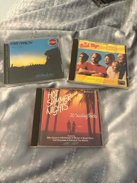 Photo of free Beach Boys, Barry Manilow CDs (Lower Walkley S6) #1