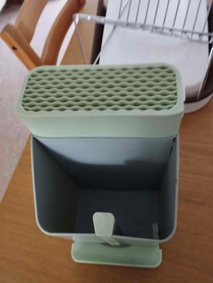 Photo of free Utensil storage and knife block. (Funtley PO15) #1