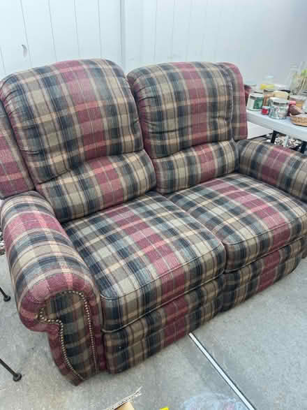Photo of free Love seat (Hicksville) #1