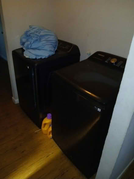 Photo of Samsung washer and dryer (35th Street GALVESTON Texas) #1