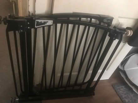 Photo of free X2 baby gate (Pevensey road SW17) #1