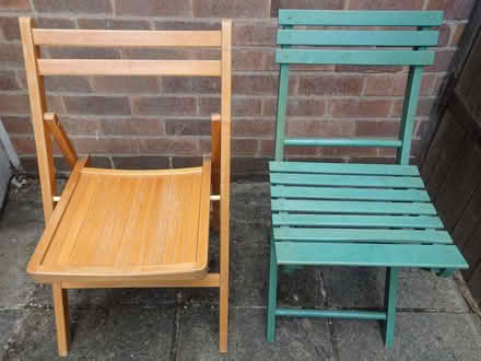 Photo of free 2 wooden fold up chairs to gift (Staniland Close NG9) #1