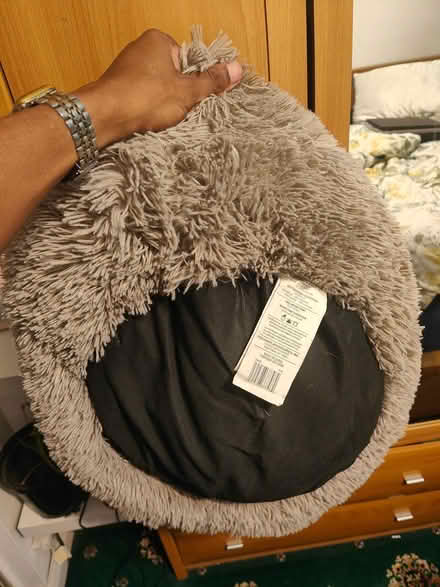 Photo of free Pet bed, used few times (Rainham RM13) #3