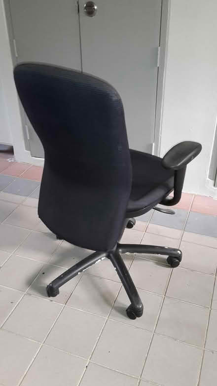 Photo of free Office Chair (Queenstown, near MRT) #2