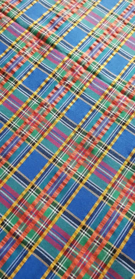 Photo of free Checked cotton fabric (Kettlesing Bottom HG3) #2