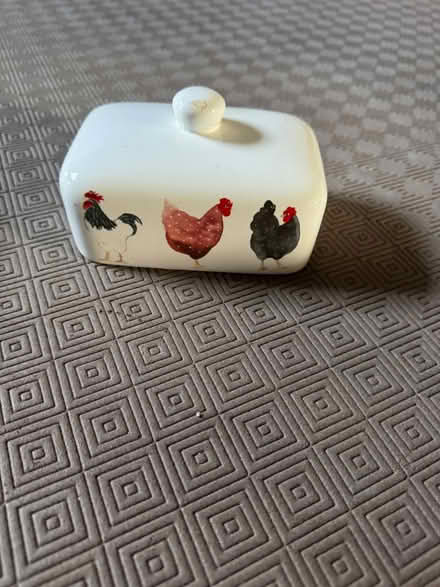 Photo of free butter dish lid, no base (Westham BN24) #1