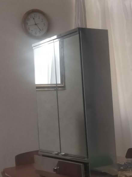 Photo of free Large bathroom cabinet (Northwood HA6) #1