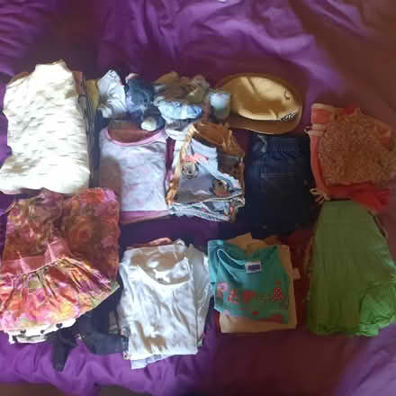 Photo of free Girls clothes size 3-4 years (CR0) #1