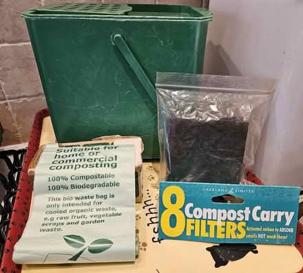 Photo of free Kitchen compost caddy (South Woodford E18) #3