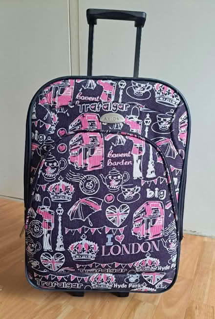 Photo of free London themed small wheeled suitcase (Seaside BN22) #1