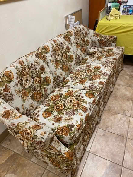 Photo of free to you Furniture (Near murrysville) #3